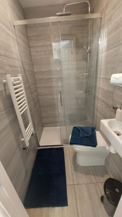 لندن Double En-Suite Room Available In 3 Bed Apt المظهر الخارجي الصورة
